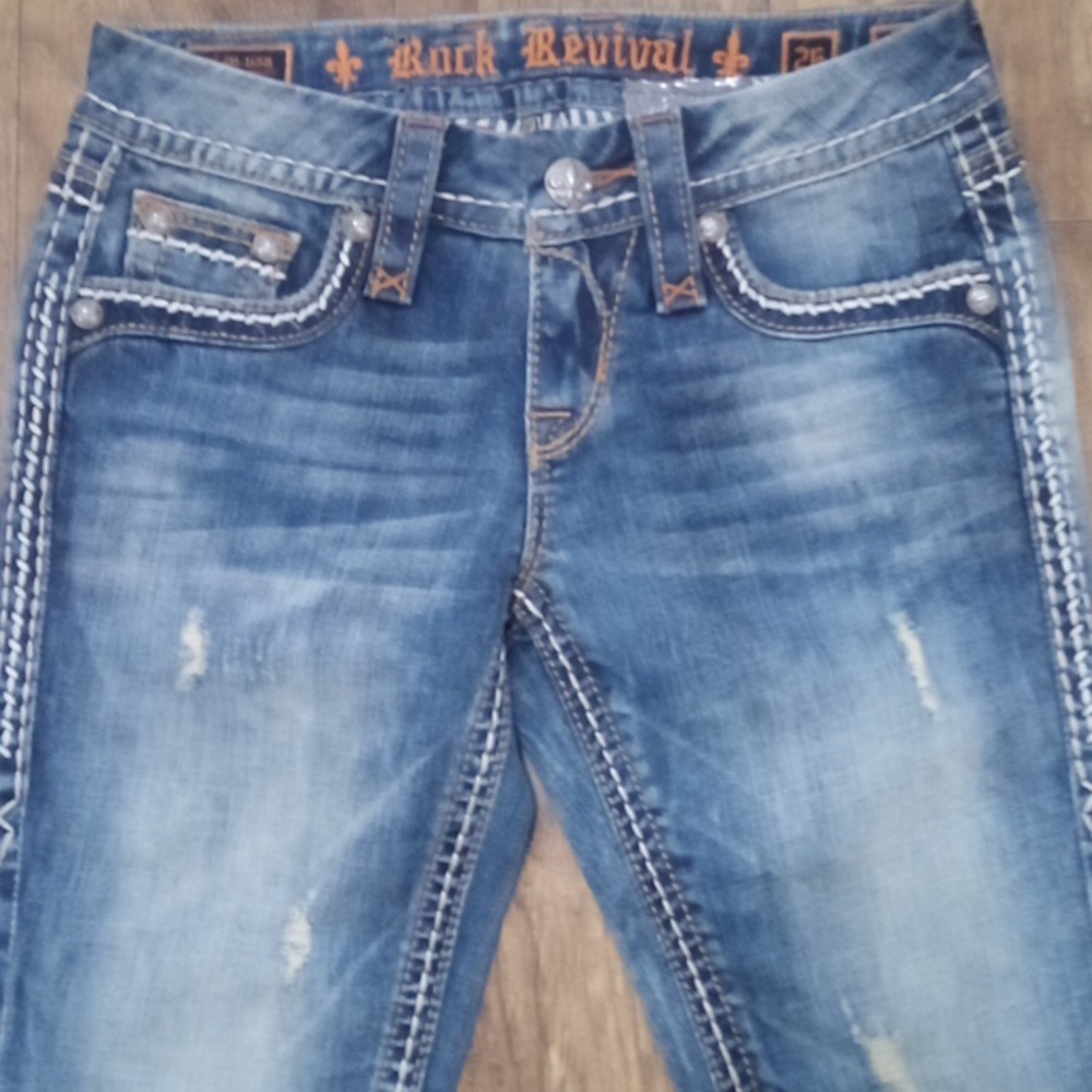 Rock Revival Women's Skinny 26 with Fading Details
